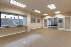 522 E Twain-Corner office